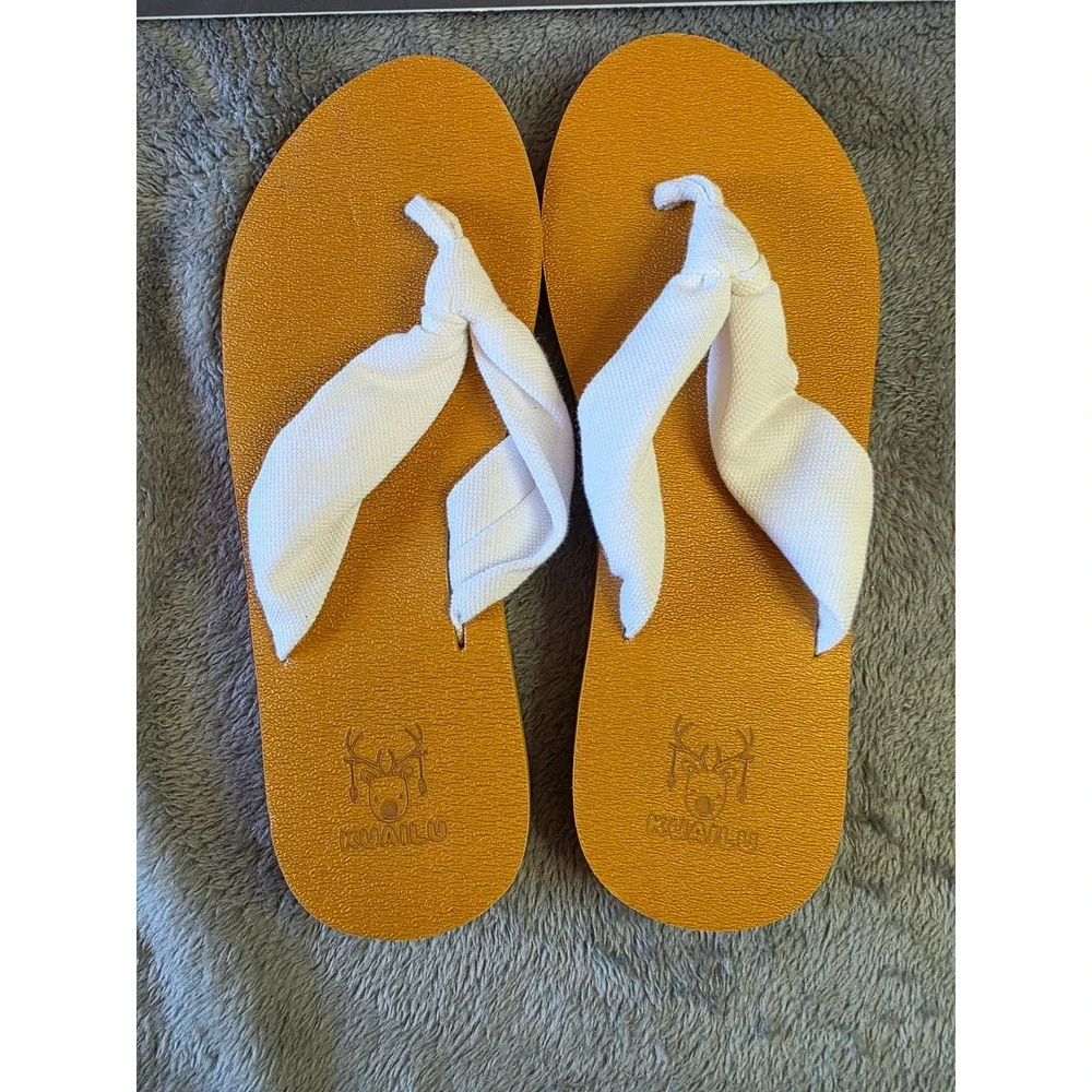 Kuailu Women Yoga Mat Flip Flops‎ Mustard Yellow White Fabric Strap Sandals 8.5
